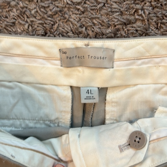 Gap grayish trouser 4L like new! - Picture 2 of 3